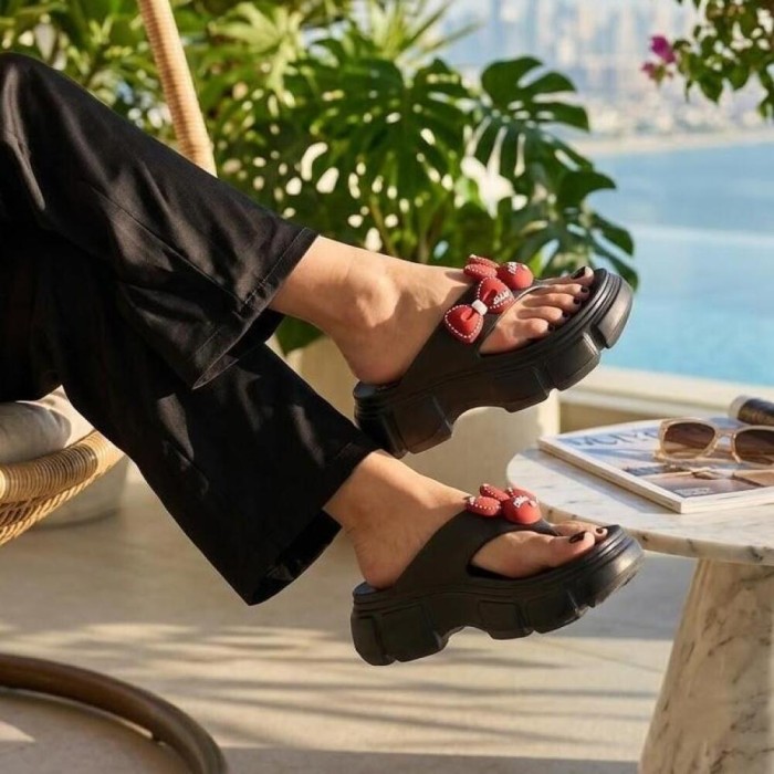 دمپایی زنانه نگاران مدل نایس انگشتی کد 01
